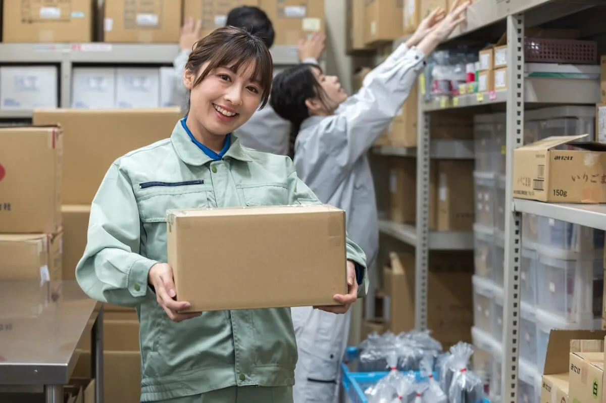 【金沢区】最寄り駅から徒歩圏内◎化粧品の出荷作業