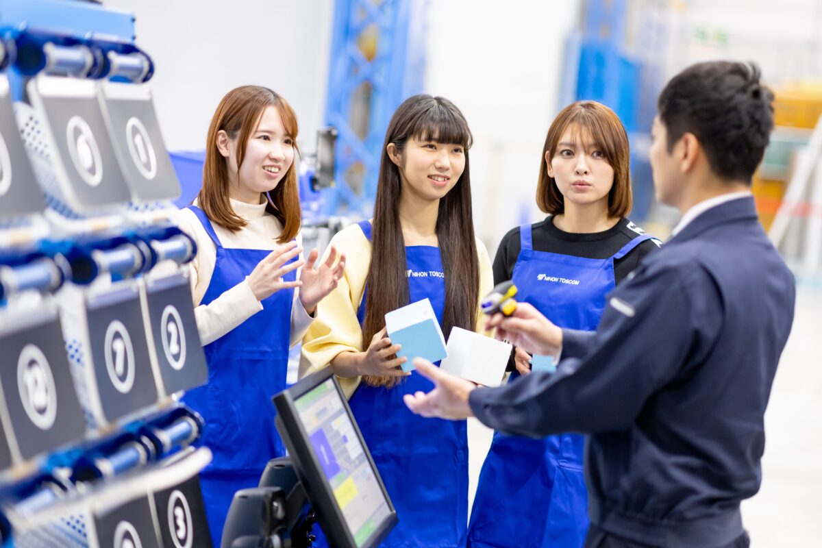 鳥浜駅から徒歩　アニメグッズ出荷のお仕事